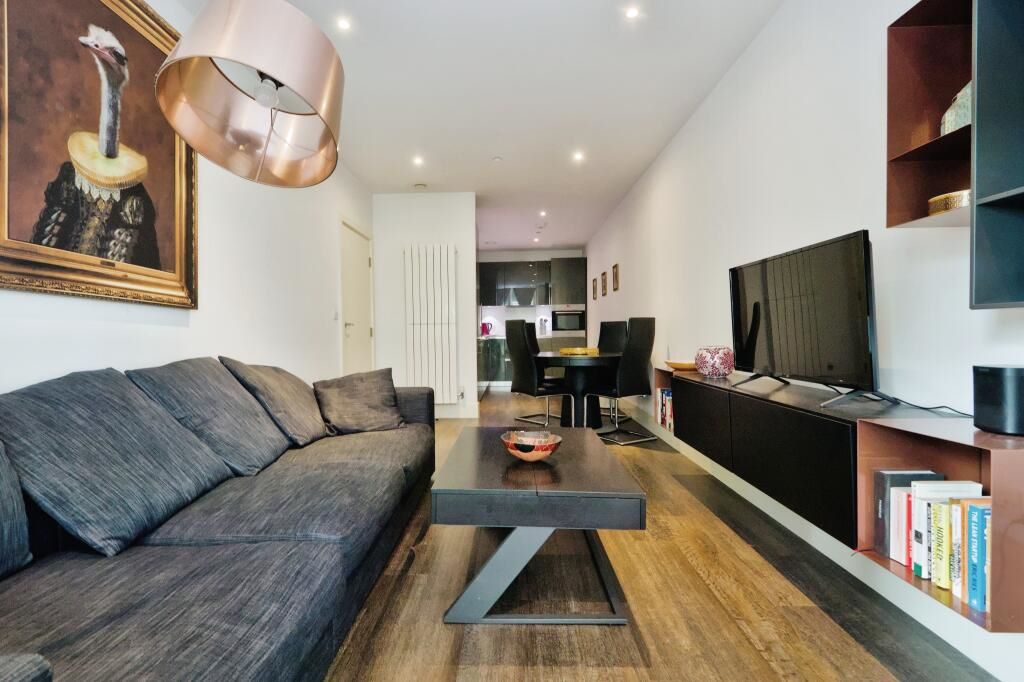 6 Victory Parade, Plumstead Road, London, SE18 6FN - Online Properties