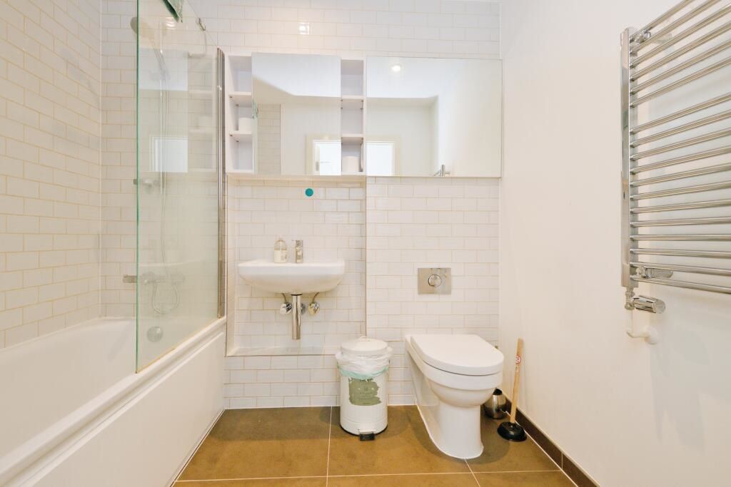 6 Victory Parade, Plumstead Road, London, SE18 6FN - Online Properties