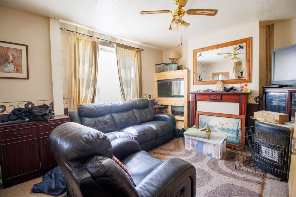 5 Laburnum Road, Swindon, Wiltshire, SN2 1QY