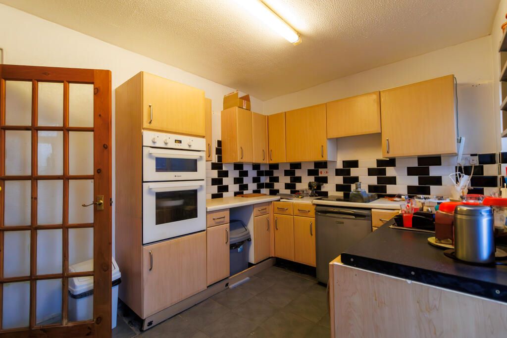 5 Laburnum Road, Swindon, Wiltshire, SN2 1QY