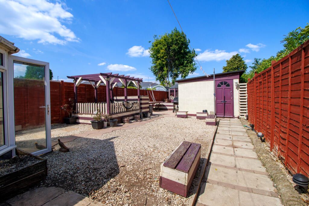 5 Laburnum Road, Swindon, Wiltshire, SN2 1QY