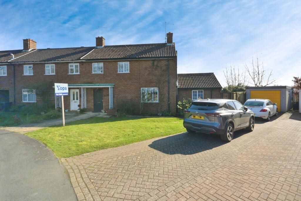 11 Foxdells Birch Green, Hertford, Hertfordshire, SG14 2LS