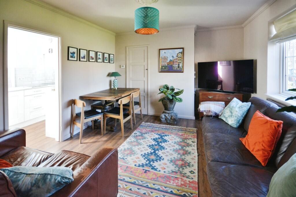 11 Foxdells Birch Green, Hertford, Hertfordshire, SG14 2LS