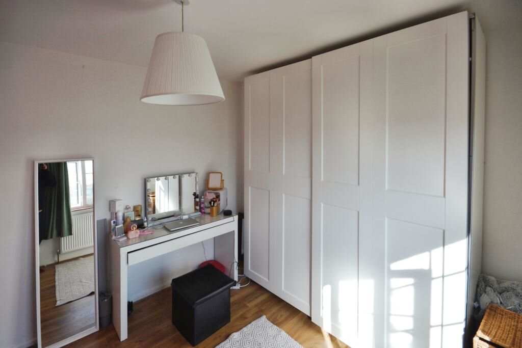 11 Foxdells Birch Green, Hertford, Hertfordshire, SG14 2LS