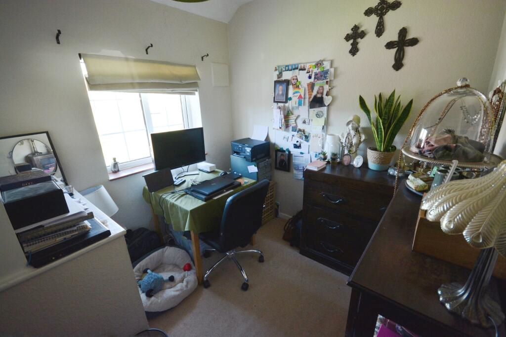 11 Foxdells Birch Green, Hertford, Hertfordshire, SG14 2LS