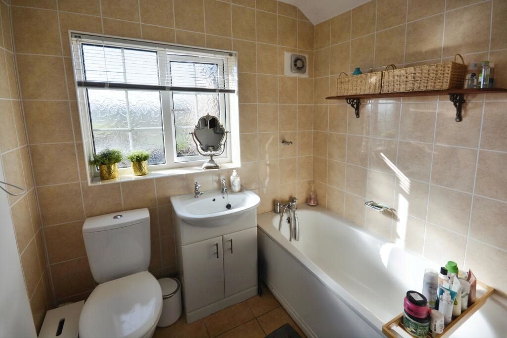 11 Foxdells Birch Green, Hertford, Hertfordshire, SG14 2LS