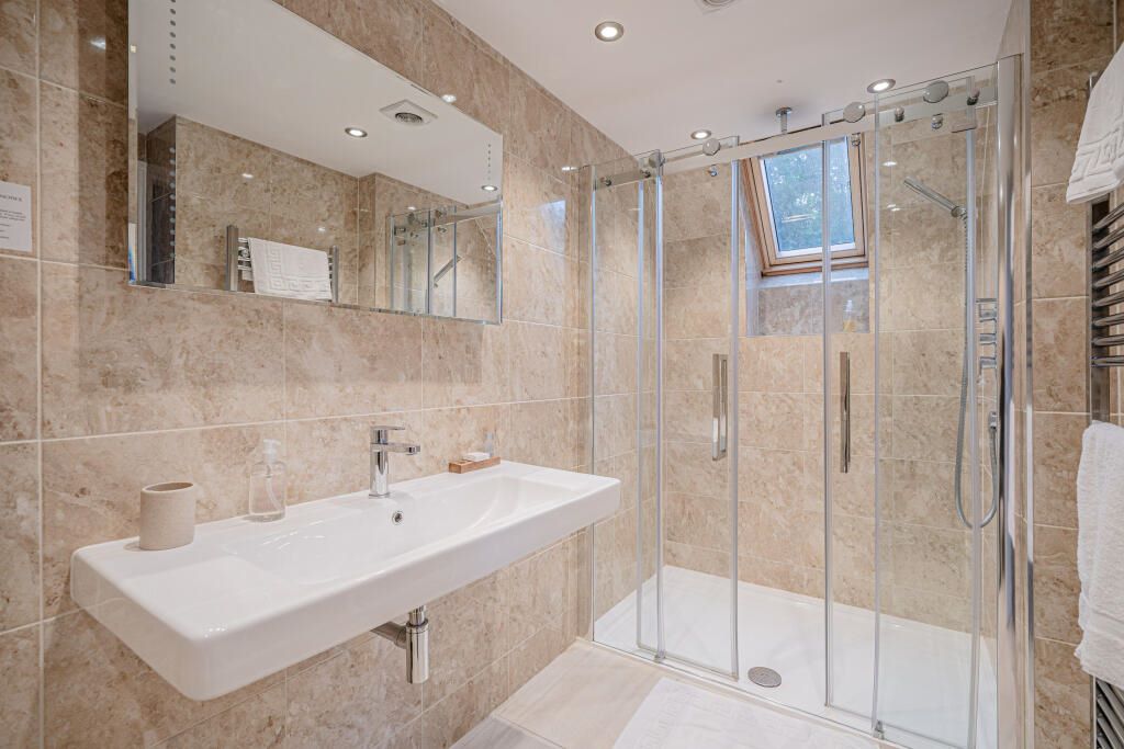 Grosmont House Grosmont, Whitby, North Yorkshire, YO22 5PE