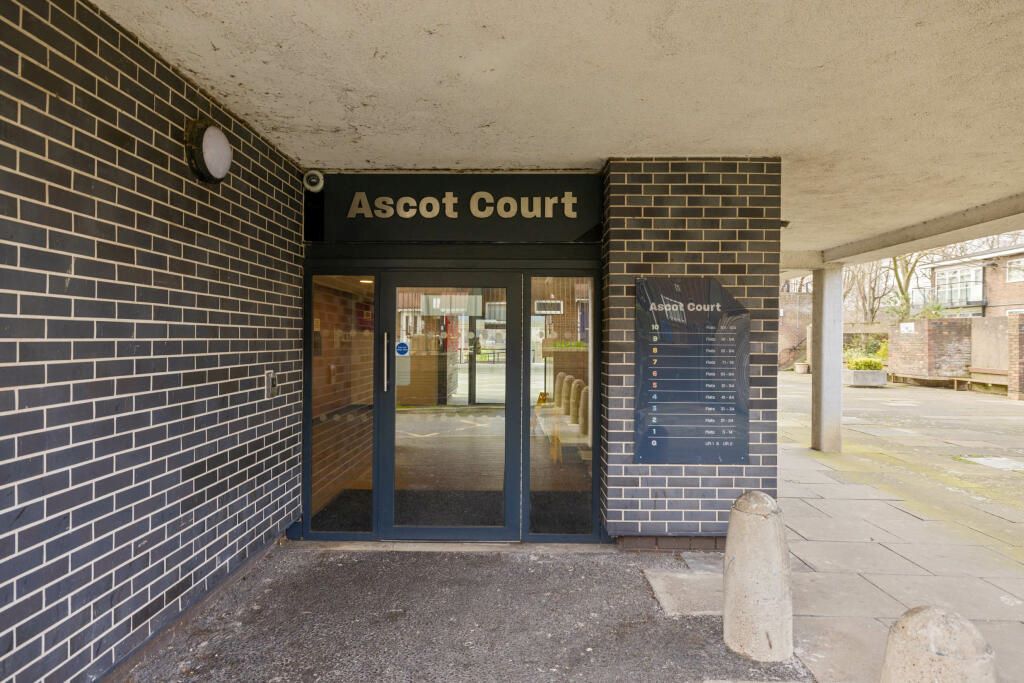 Flat 83 Ascot Court, Bury New Road, Salford, Lancashire, M7 2DB