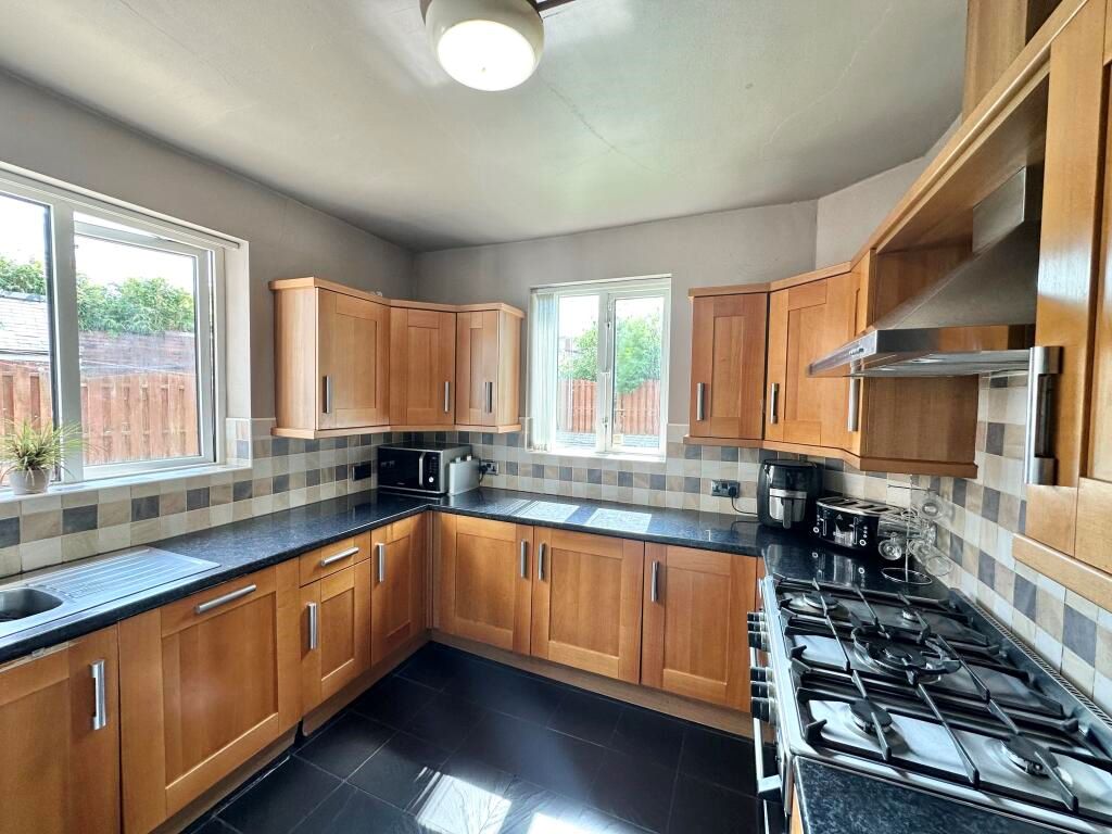 88 Handsworth Road, Sheffield, South Yorkshire, S9 4AD