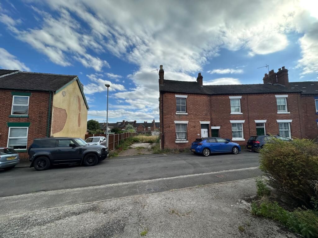 Stone, Staffordshire, ST15 8HW - Online Properties
