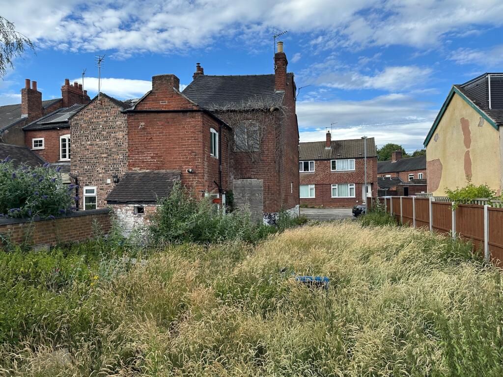 Stone, Staffordshire, ST15 8HW - Online Properties