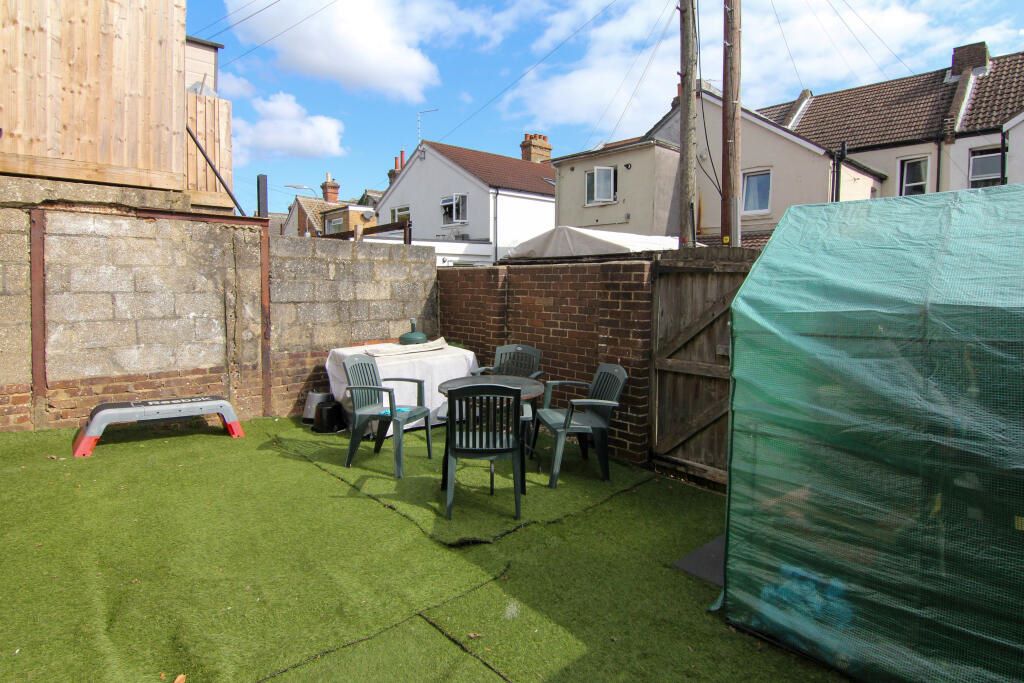 36 Churchill Road, Bournemouth, Dorset, BH1 4ES