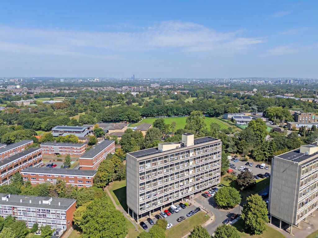 Flat 49 Dunbridge House, Highcliffe Drive, London, SW15 4QD