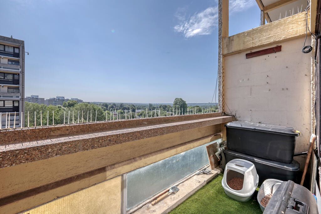 Flat 49 Dunbridge House, Highcliffe Drive, London, SW15 4QD