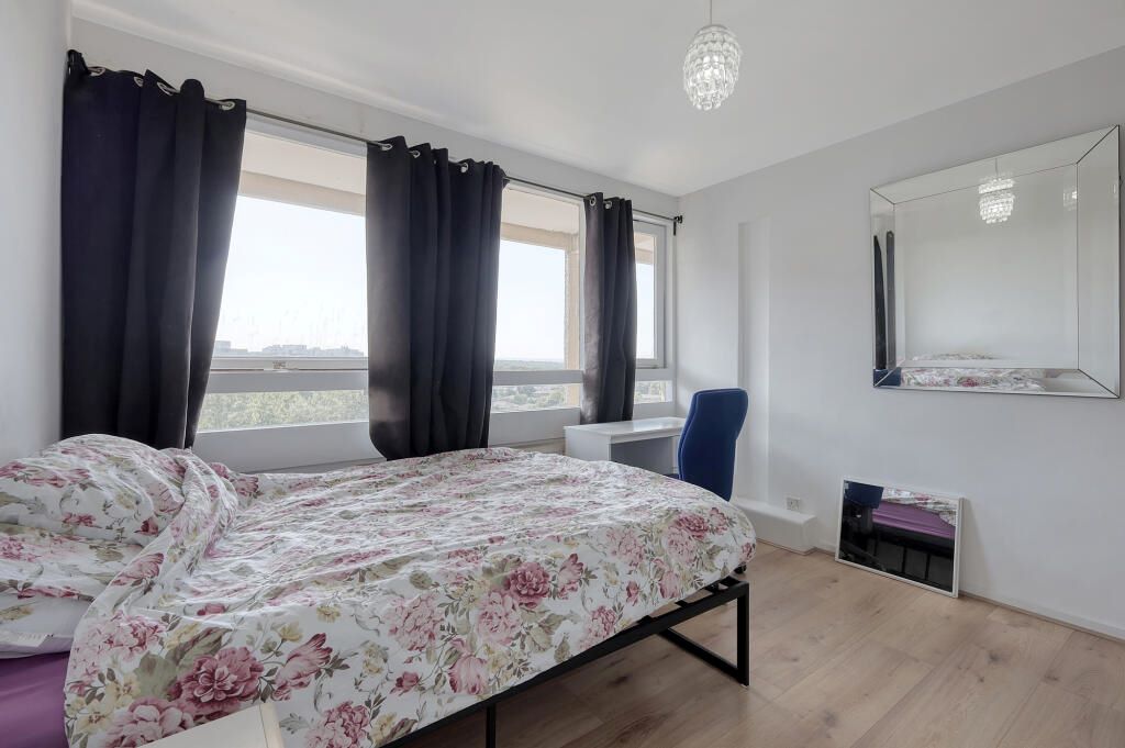 Flat 49 Dunbridge House, Highcliffe Drive, London, SW15 4QD