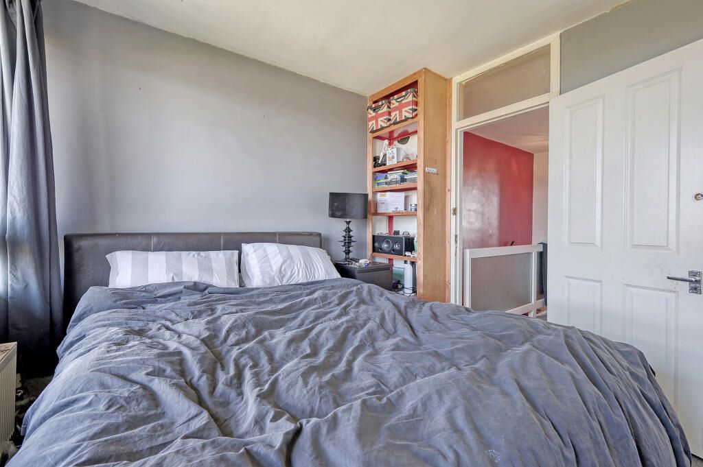 Flat 49 Dunbridge House, Highcliffe Drive, London, SW15 4QD