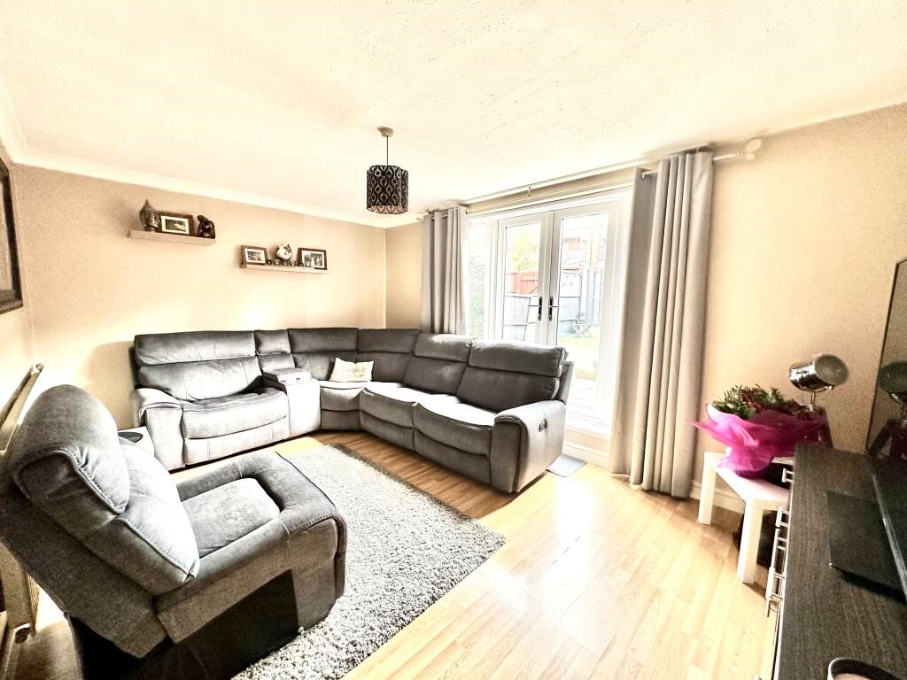 8 Greenland Drive, Sheffield, South Yorkshire, S9 5GJ