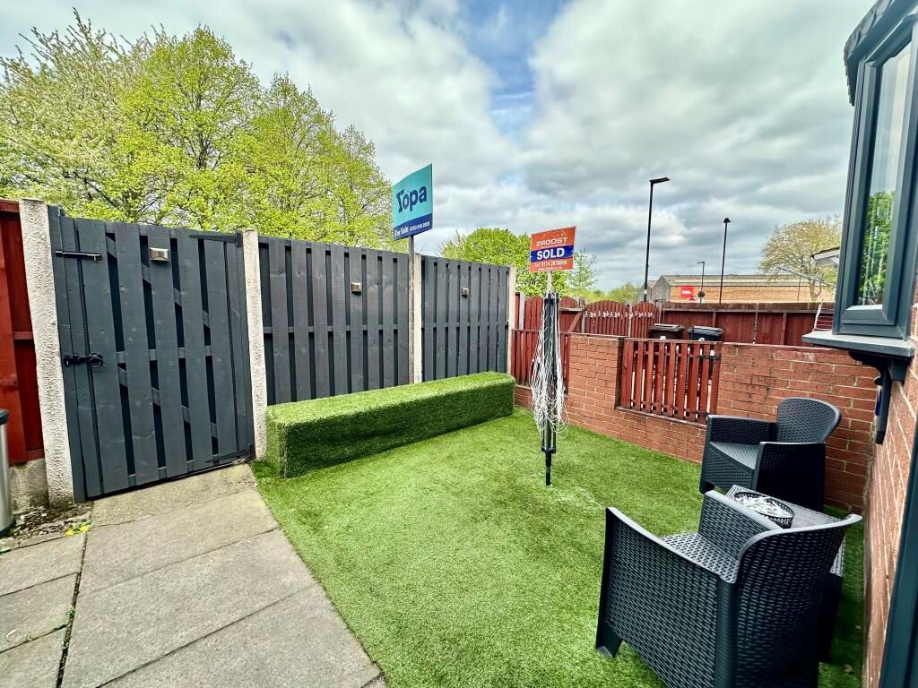 8 Greenland Drive, Sheffield, South Yorkshire, S9 5GJ