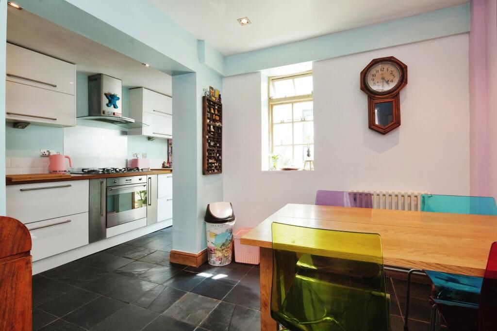 4 Ivy Place, Hove, East Sussex, BN3 1AP