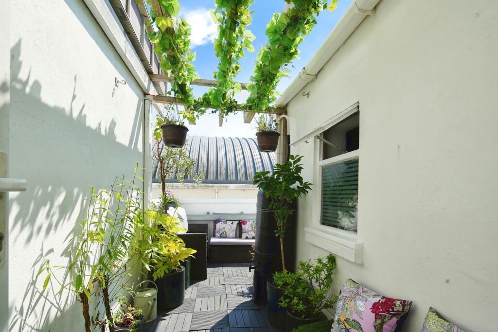 4 Ivy Place, Hove, East Sussex, BN3 1AP