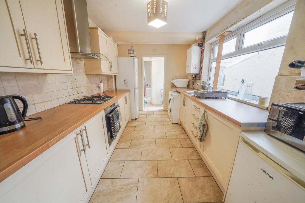 18 Charles Street, Neath, West Glamorgan, SA11 1NF