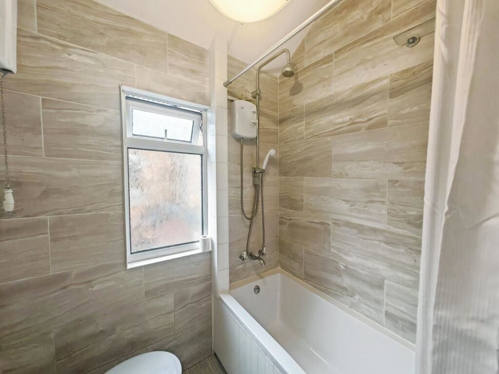 84 Queen Street, Crewe, Cheshire, CW1 4AW