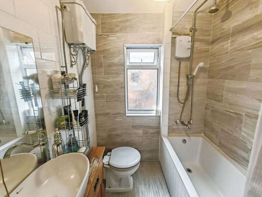 84 Queen Street, Crewe, Cheshire, CW1 4AW