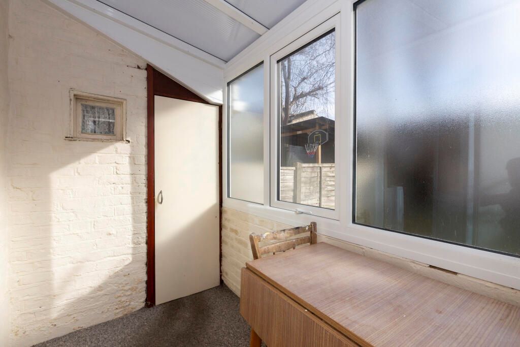 37 Caistor Park Road, London, E15 3PT