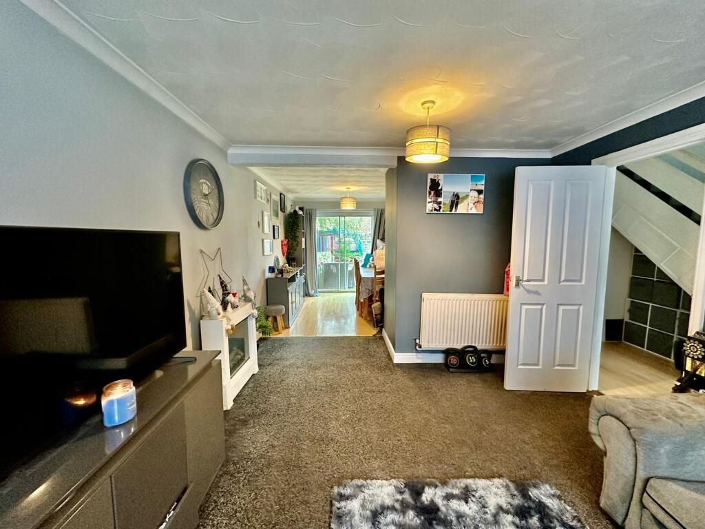 Hayling Island, Hampshire, PO11 9DY - Online Properties