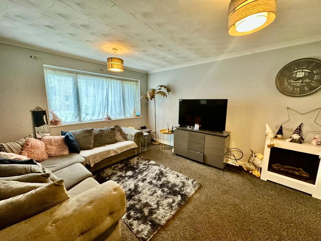 Hayling Island, Hampshire, PO11 9DY - Online Properties