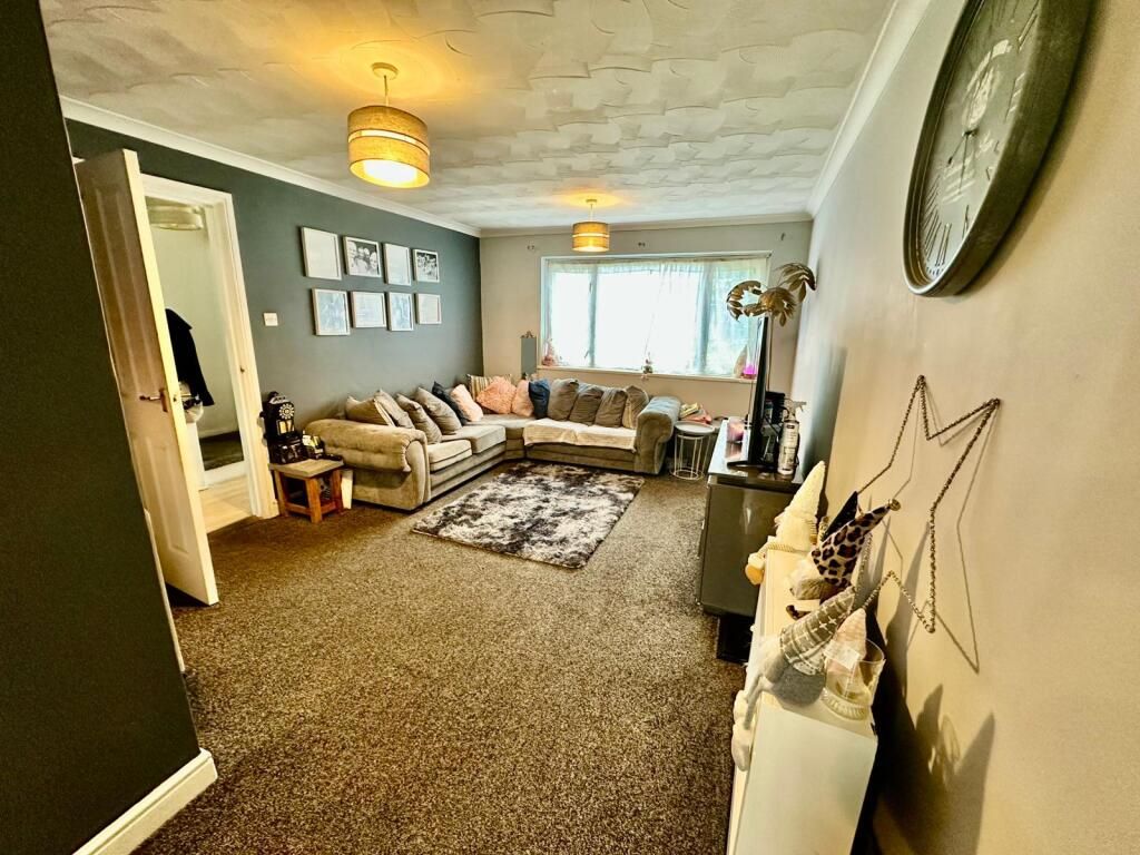 Hayling Island, Hampshire, PO11 9DY - Online Properties