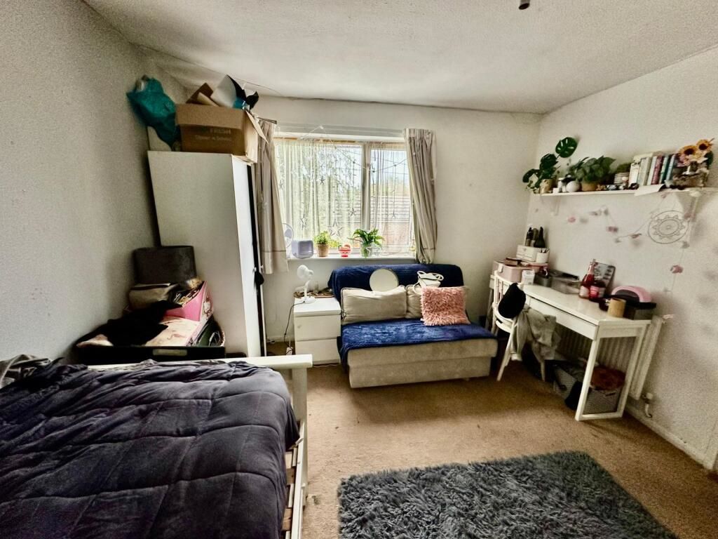 Hayling Island, Hampshire, PO11 9DY - Online Properties