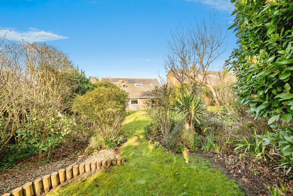 High Wycombe, Buckinghamshire, HP13 5QE - Online Properties