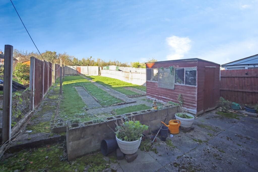 82 Sillins Avenue, Redditch, Worcestershire, B98 8JU