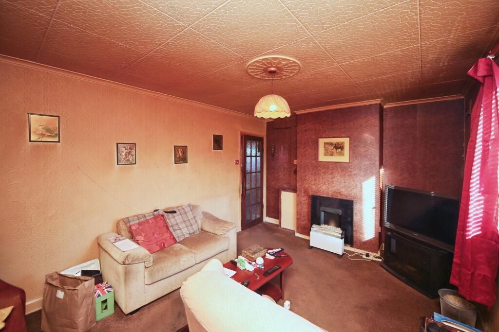 82 Sillins Avenue, Redditch, Worcestershire, B98 8JU