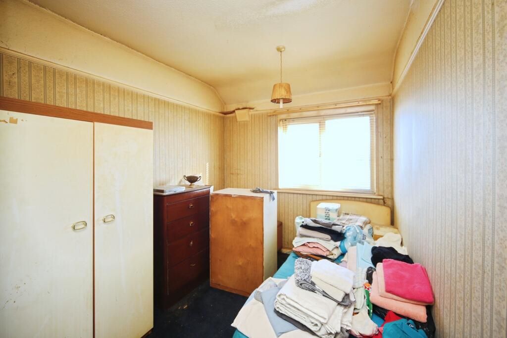 82 Sillins Avenue, Redditch, Worcestershire, B98 8JU