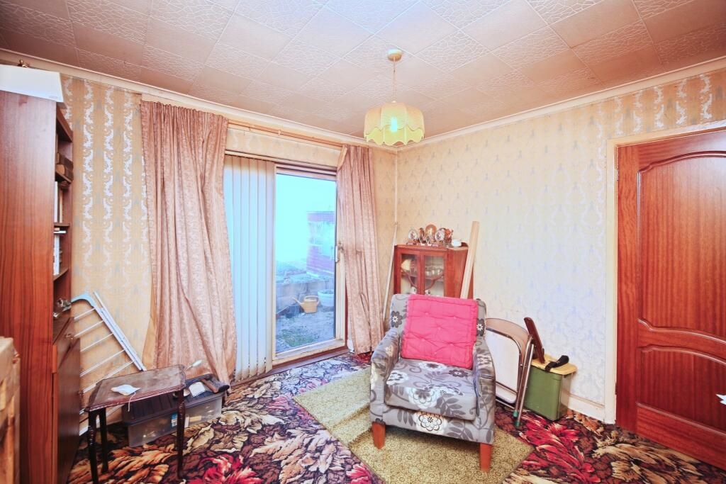 82 Sillins Avenue, Redditch, Worcestershire, B98 8JU