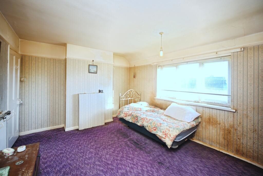 82 Sillins Avenue, Redditch, Worcestershire, B98 8JU