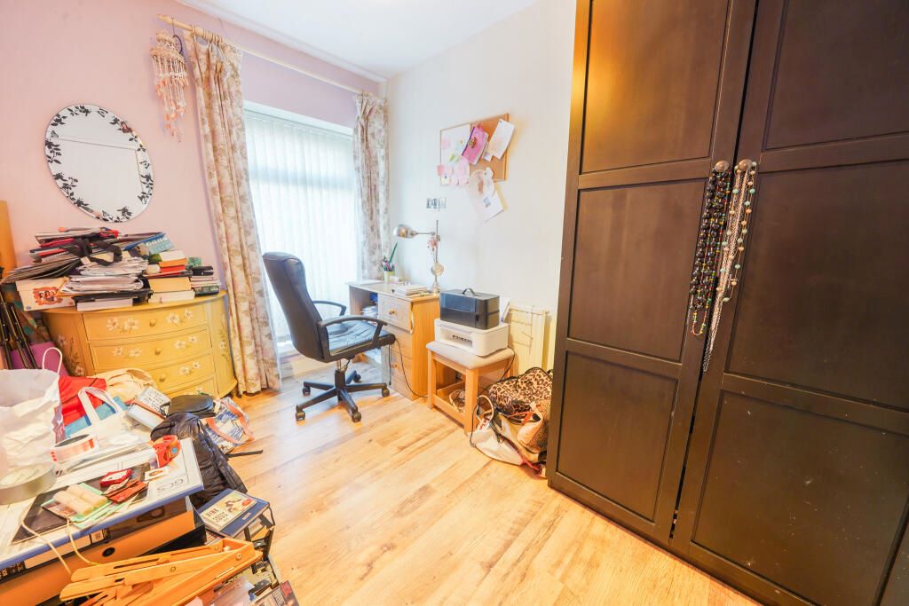 122a St. Teilo Street Pontarddulais, Swansea, West Glamorgan, SA4 8RE