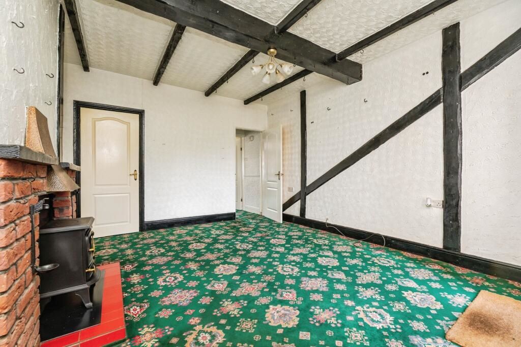 28 Summer Lane Royston, Barnsley, South Yorkshire, S71 4SE