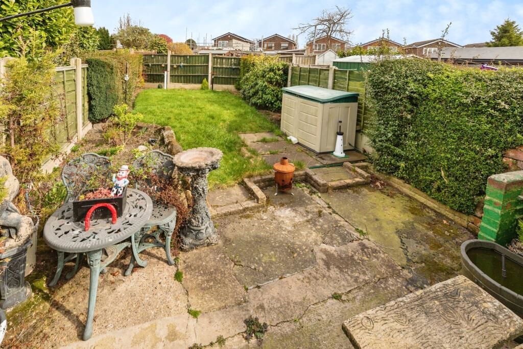 28 Summer Lane Royston, Barnsley, South Yorkshire, S71 4SE