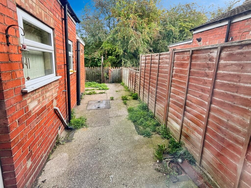 249 Lea Road, Gainsborough, Lincolnshire, DN21 1AN