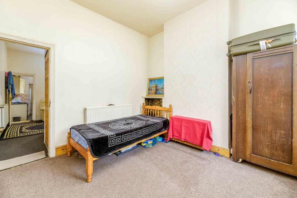 15 Grasmere Road, Birmingham, West Midlands, B21 0UP