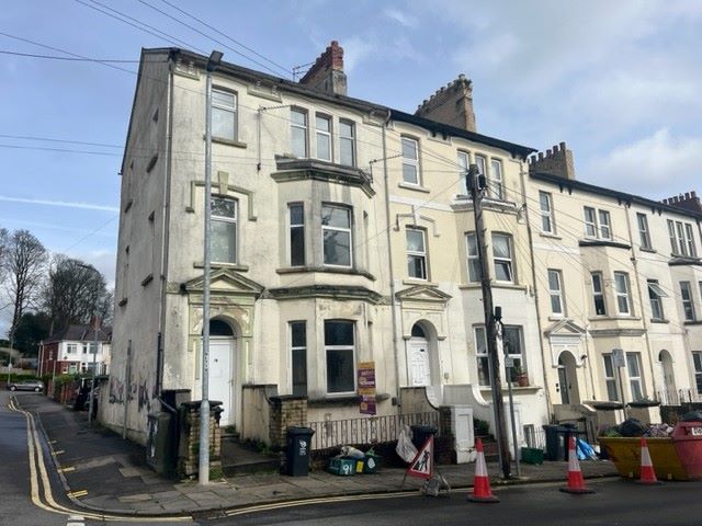 Clytha Square, Newport, NP20 2EE - Online Auctions