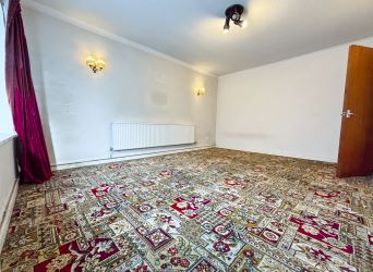 20 Long Oaks Court, Sketty, Swansea, West Glamorgan, SA2 0QH