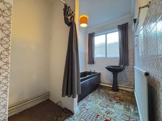 20 Long Oaks Court, Sketty, Swansea, West Glamorgan, SA2 0QH