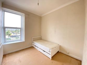 Wave End Alexandra Road, Penzance, Cornwall, TR18 4LY