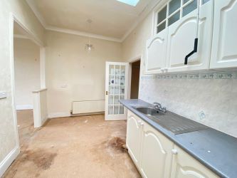 Wave End Alexandra Road, Penzance, Cornwall, TR18 4LY