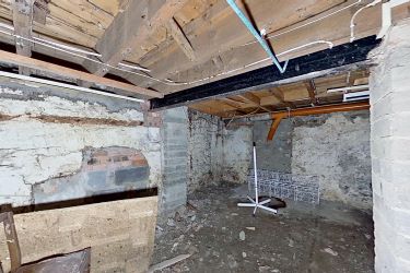 17 Nott Square, Carmarthen, SA31 1PQ