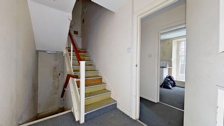 17 Nott Square, Carmarthen, SA31 1PQ